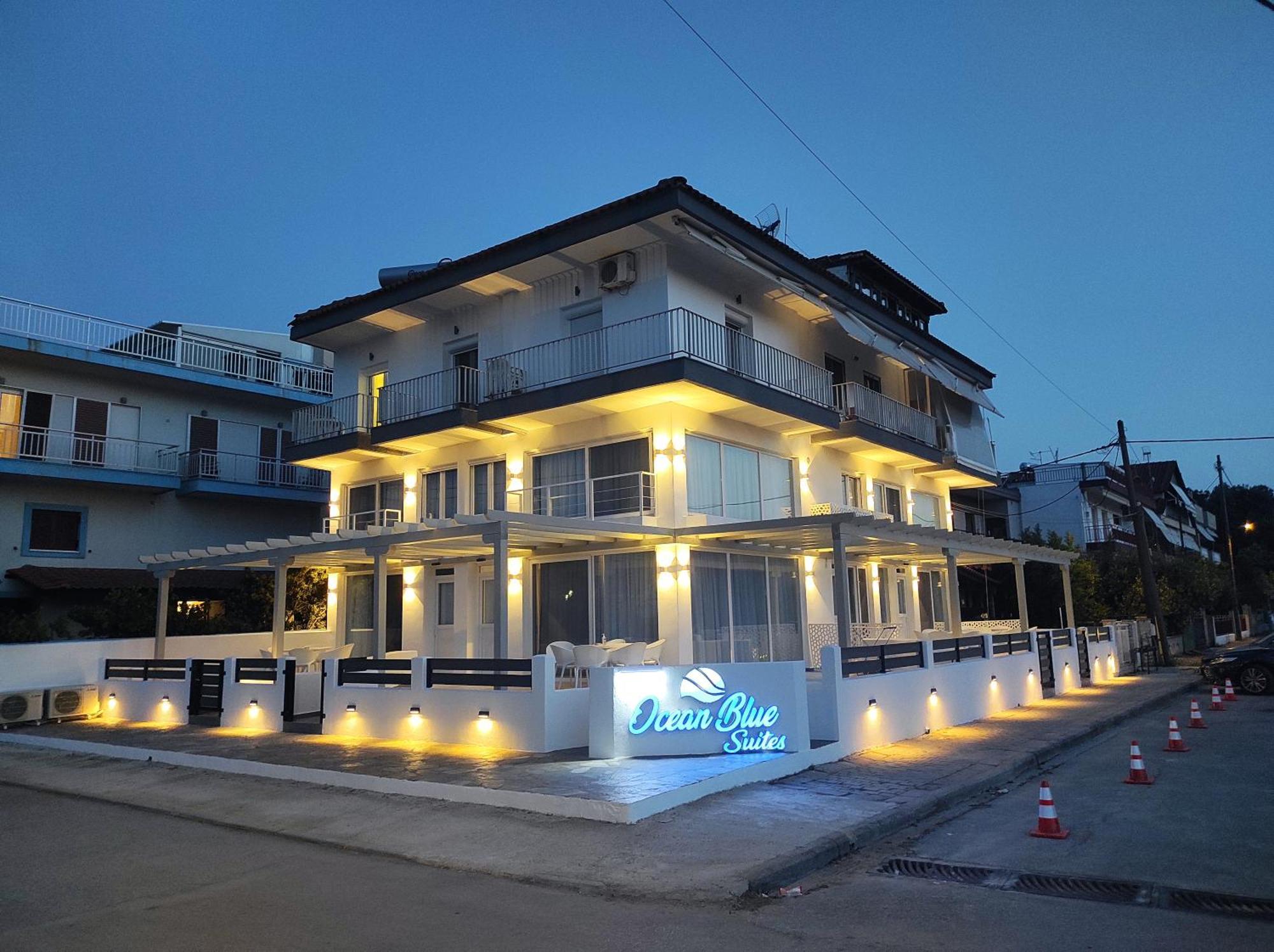 Ocean Blue Suites 伊里斯斯 外观 照片